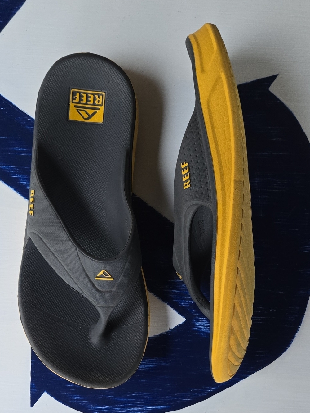 Reef "One" Gray With Thick Yellow Sole Flip Flop Sandal Size 12